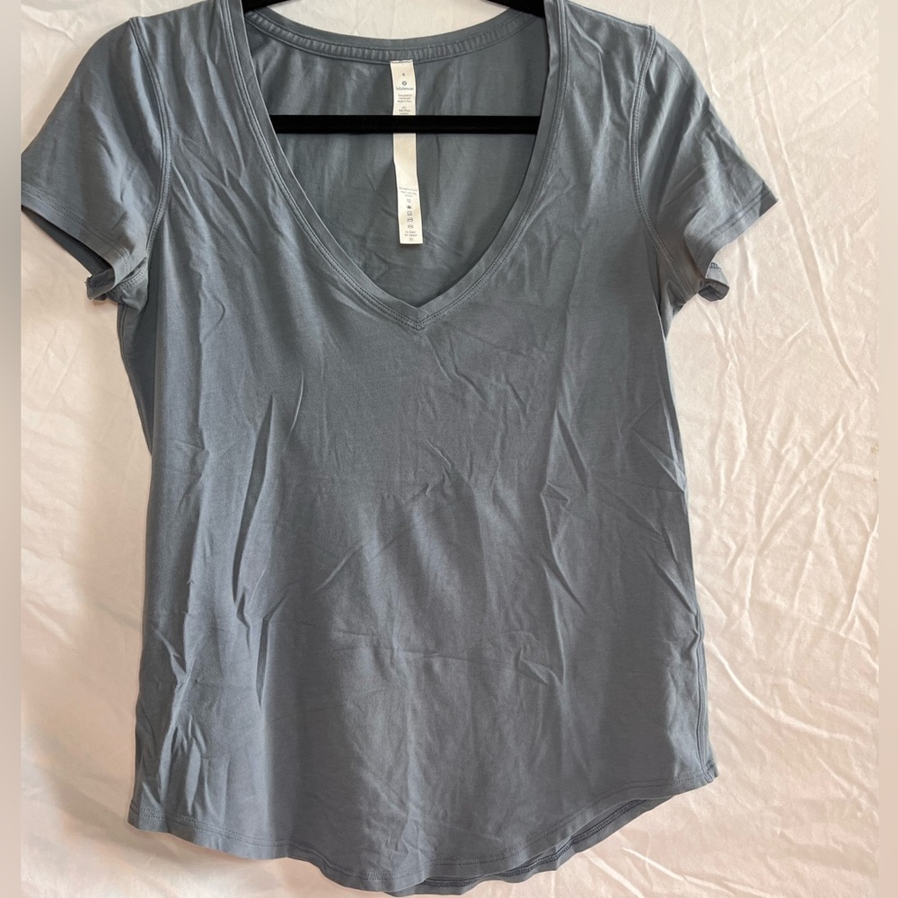 Lululemon Love Tee V